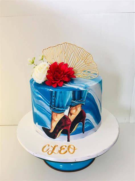 cleo cakes nude
