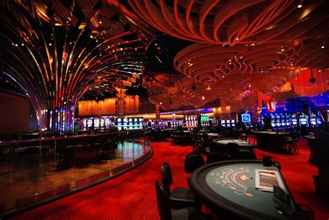 club 6 casino revl