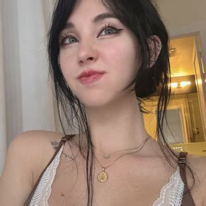 clueloo OnlyFans leaked content