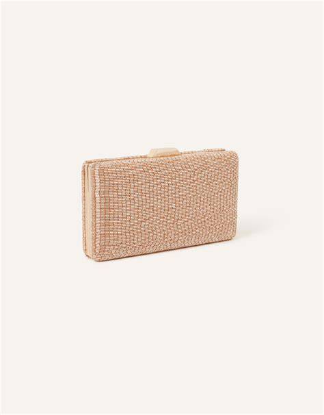clutch in nude