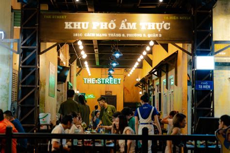 cmt8 | Cch mng Thng Tm nm 1945 Tp