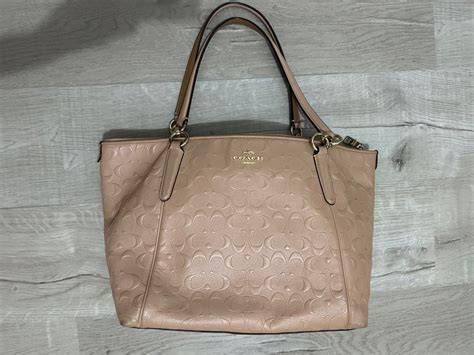 coach nude bag