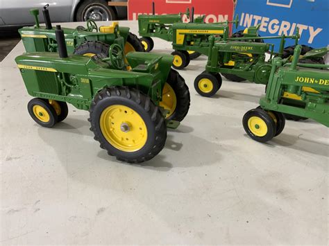 Collectible Toy Tractors