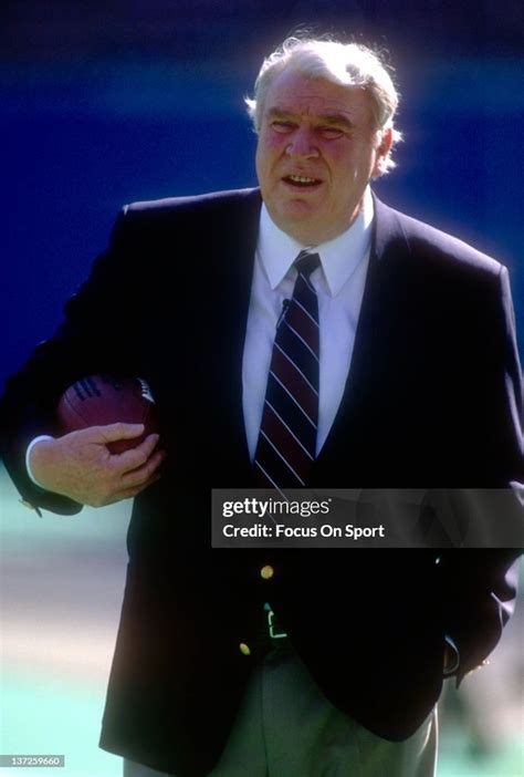 color commentator