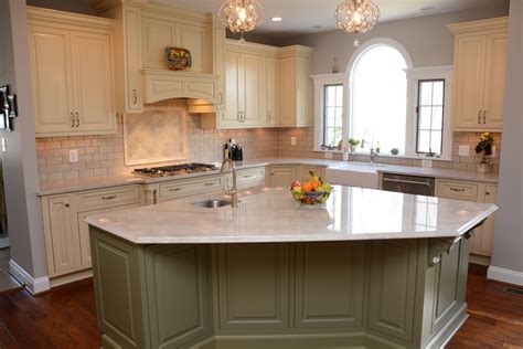 colored kitchen cabinets