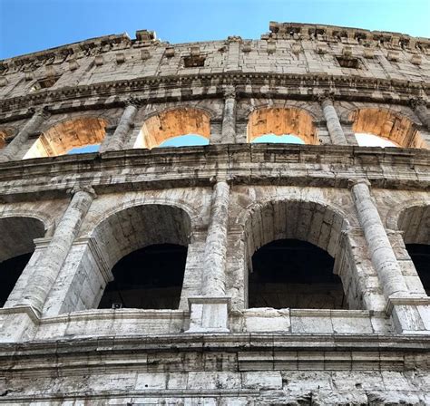 Colosseum Doric Round