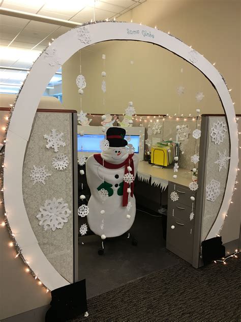 Commercial Office Christmas Decorations