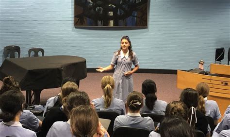 confidence in public speaking student study