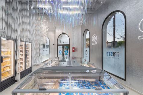 Contemporary Retailing