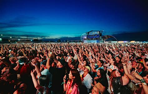 cool crowd