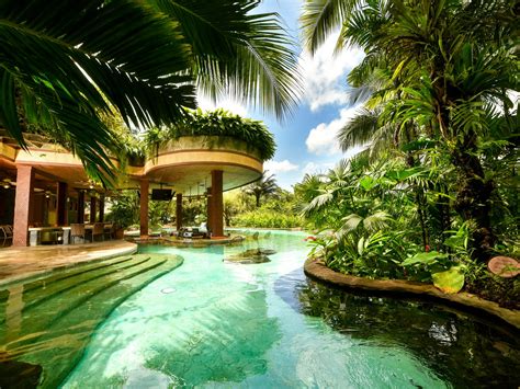 costa rica resorts on the caribbean side