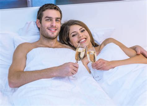 couple erotic nude