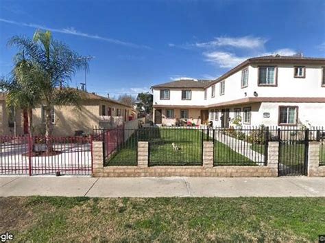 Search duplex and triplex homes for sale in Sacramento 