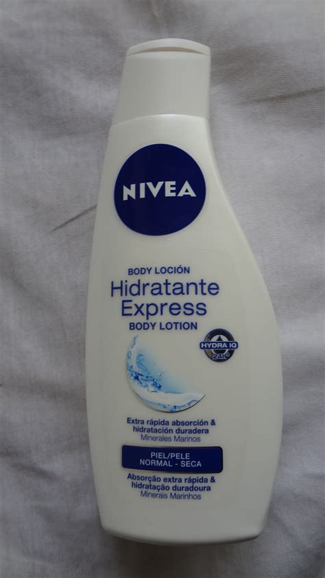 crema hidratante sin perfume y sin alcohol
