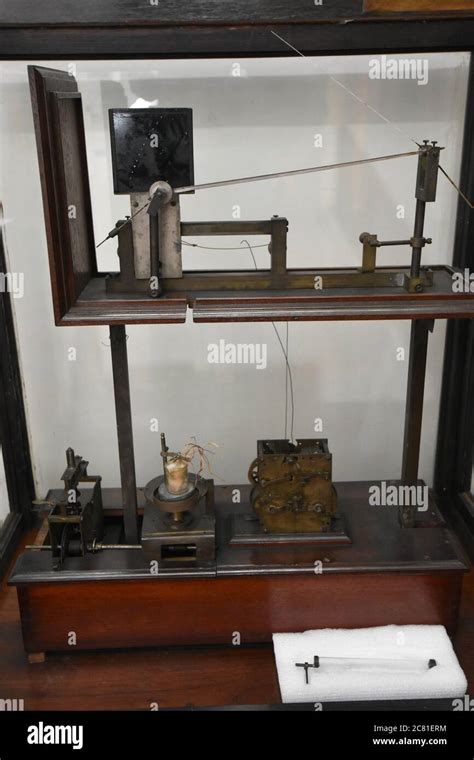 crescograph was invented by