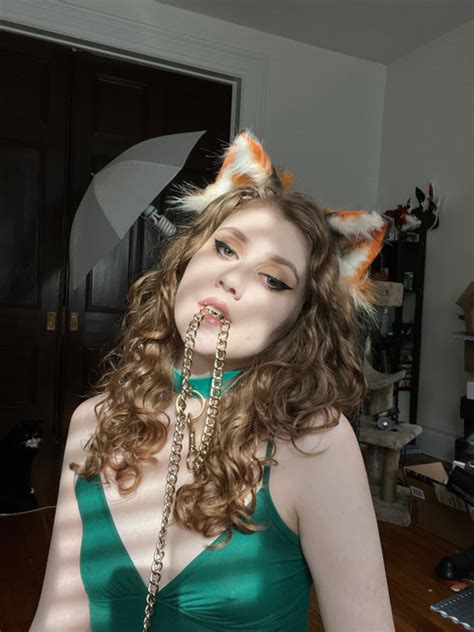 crimson electra nude