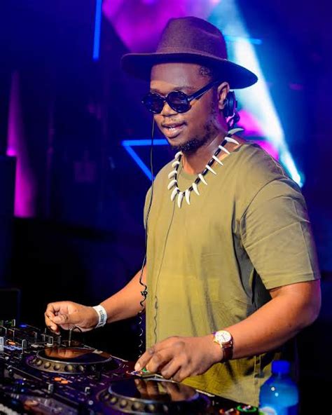 culoe de song biography sample