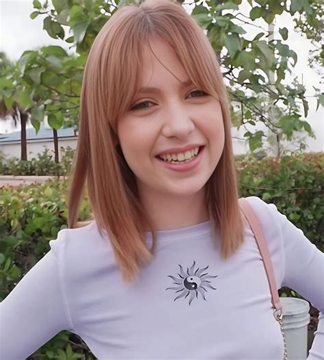 daisy bean nude