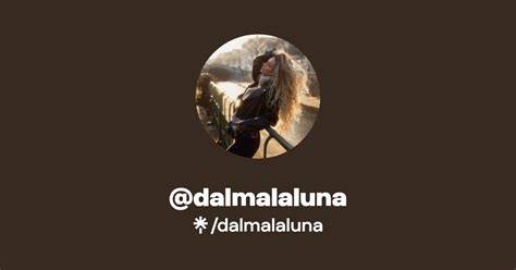 dalmalaluna nude