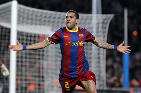 dani alves | Tin tc Dani Alves mi nht hm