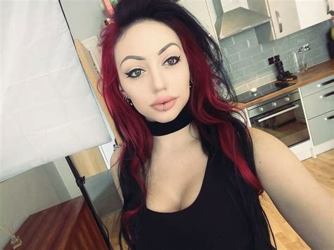 dani divine naked