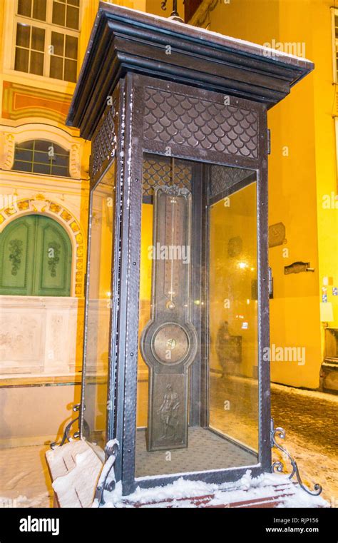 daniel gabriel fahrenheit thermometer in gdansk