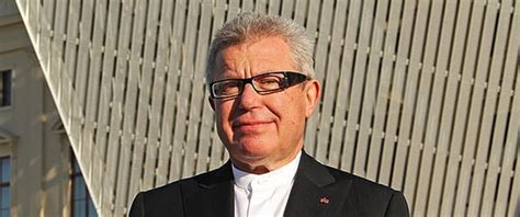 daniel libeskind biography articles