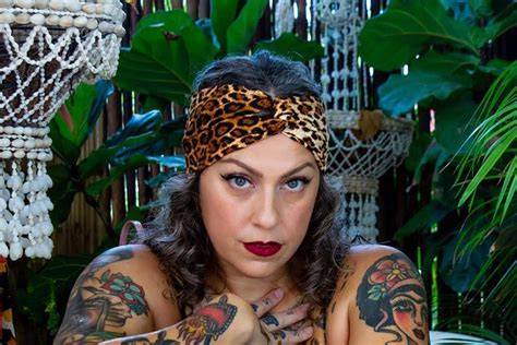 danielle colby nude pics