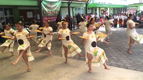 Danza De Los Comales