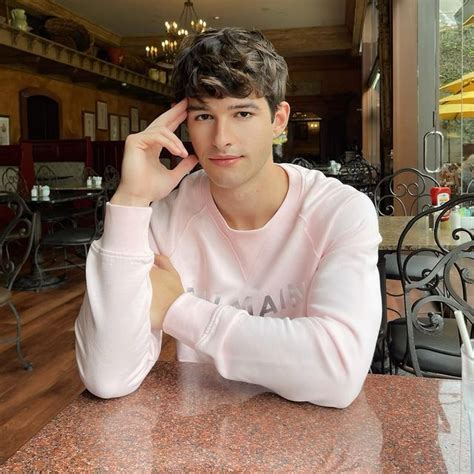 darrell jones biography