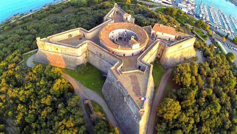 das fort