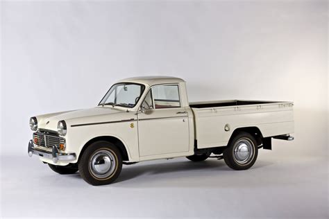 Datsun L320