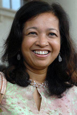 datuk paduka marina mahathir biography graphic organizer