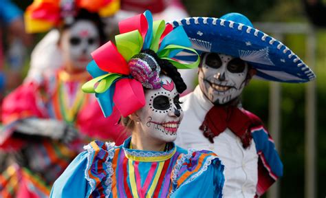 Read Online Day Of The Dead A Mexican American Celebration 