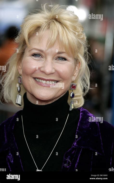 dee wallace nudes