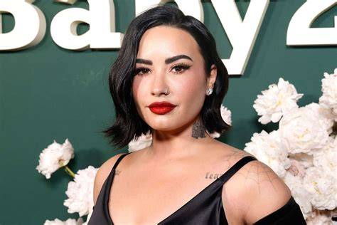 demi lovato boosty
