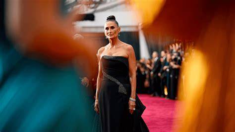demi moore boosty