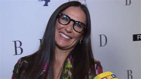 Demi Moore Tab