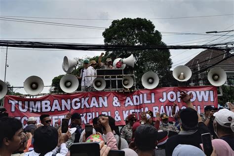 DEMO DEPAN KPU：Demo di Depan Kantor KPU RI, Massa Bawa Spanduk 