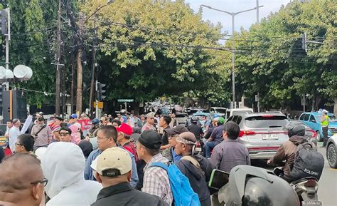 DEMO DI DEPAN KPU：Demo di KPU Jakarta, Massa Aksi Minta Usut Tuntas Kasus