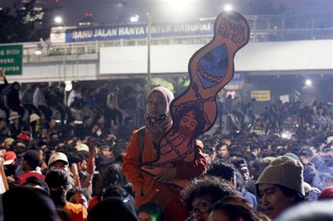 DEMO DI KPK HARI INI：Jatim Progress Demo KPK, Tuntut Mantan Gubernur, Mantan Wakil dan