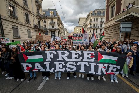 DEMO FREE PALESTINE：200 Teilnehmer bei Pro-Palästina-Demo in Wien - kurier.at