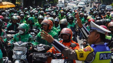 DEMO SUDIRMAN HARI INI：Breaking News, Demo di Batam Hari Ini Tuntut Pilkada Ulang, Massa