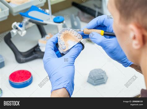 Dental Technician Study