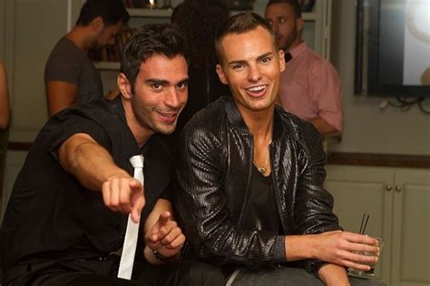 derek lloyd saathoff wiki