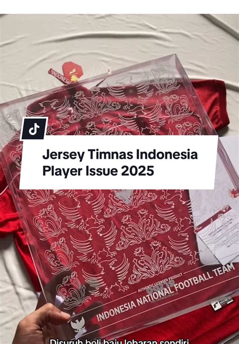 DESAIN JERSEY TIMNAS INDONESIA：Tuah Warna Merah Marun dan Motif Batik, Jersi Kandang Persipa