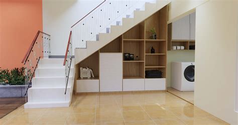 desain lemari bawah tangga minimalis