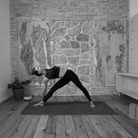 description1 — THE YOGA CHAPPLE