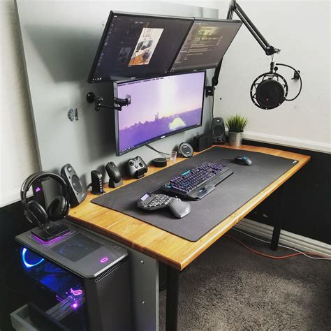 desk setup