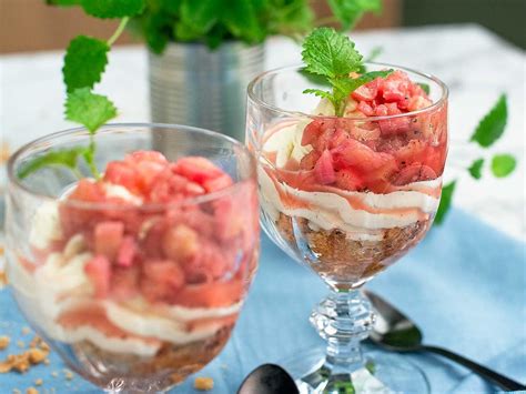 dessert rabarber glass